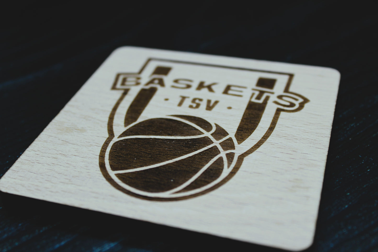 Holz-Untersetzer eckig TSV Baskets